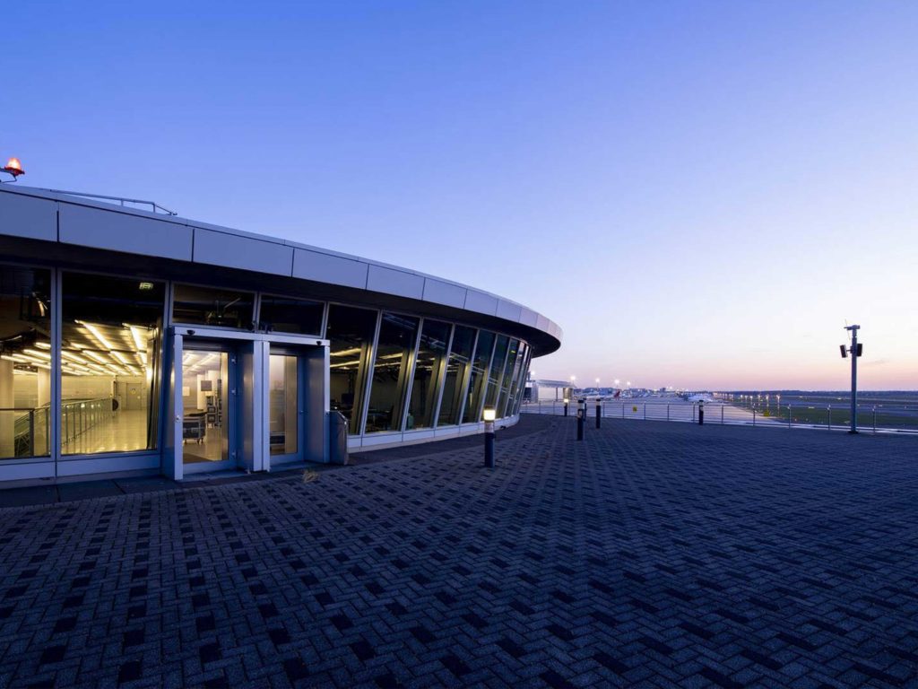 Station Airport Düsseldorf Außenansicht